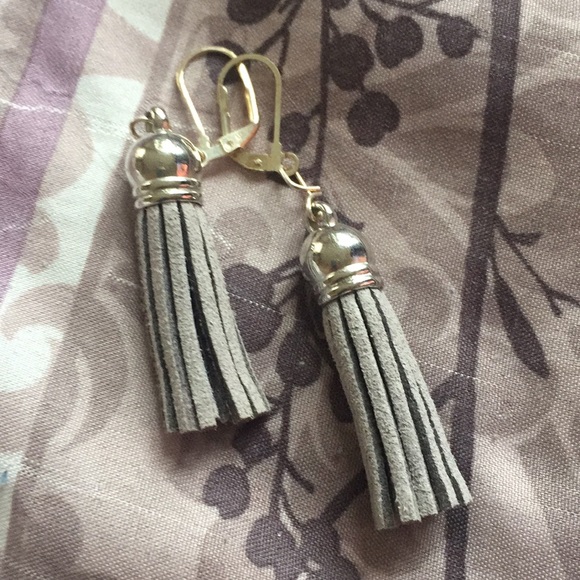 Hand made earrings - Picture 1 of 1